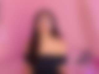 MiiaDiaz's Live Sex Cam Show