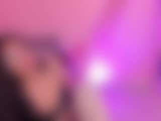 MiiaDiaz's Live Sex Cam Show