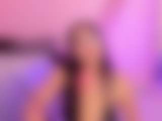 Live cam show with MiiaDiaz - Ahegao on livesuperchat.net
