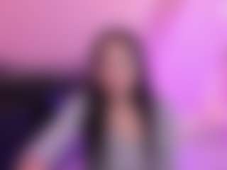 MiiaDiaz's Live Sex Cam Show