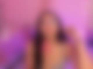 MiiaDiaz's Live Sex Cam Show