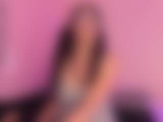 MiiaDiaz's Live Sex Cam Show