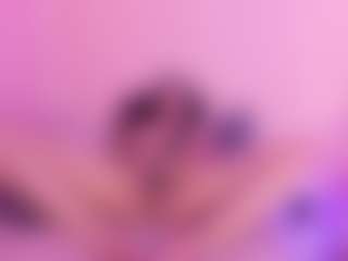 MiiaDiaz's Live Sex Cam Show