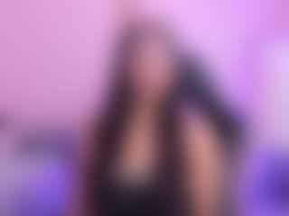 MiiaDiaz's Live Sex Cam Show