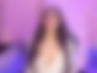 MiiaDiaz's Live Sex Cam Show