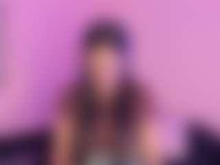 MiiaDiaz's Live Sex Cam Show