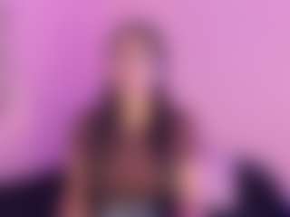 MiiaDiaz's Live Sex Cam Show