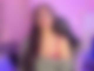 Live cam show with MiiaDiaz - White on Camsoda | colombia