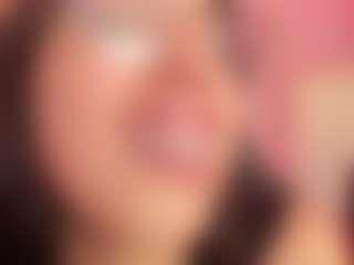MiiaDiaz's Live Sex Cam Show