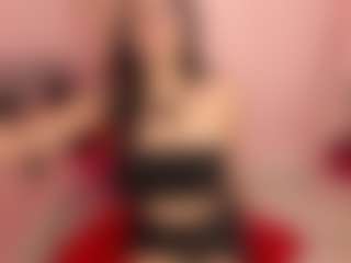 Live cam show with MiiaDiaz - Thin on slutload