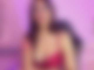 MiiaDiaz's Live Sex Cam Show