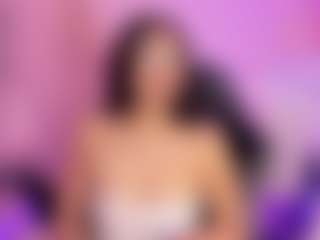 Live cam show with MiiaDiaz - Striptease on Dolls Live