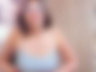 MiiaDiaz's Live Sex Cam Show