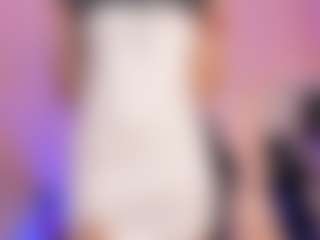 MiiaDiaz's Live Sex Cam Show