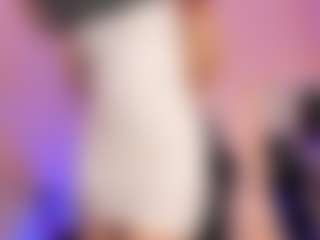 MiiaDiaz's Live Sex Cam Show