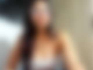 MiiaDiaz's Live Sex Cam Show