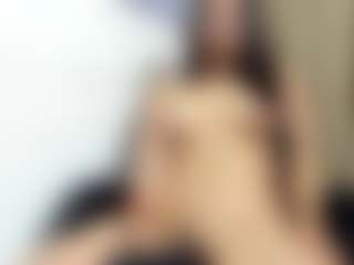 MiiaDiaz's Live Sex Cam Show