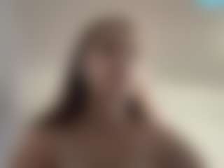Live cam show with Lilly - Big Ass on Camming Site