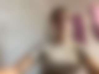 Live cam show with Lilly - Squirt on slutload