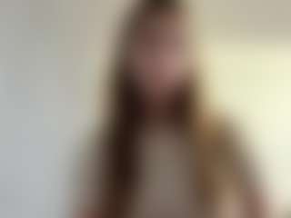 Live cam show with Lilly - Young Adult on Camiplay Live