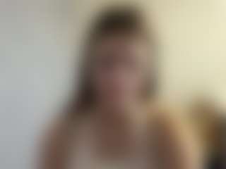 Live cam show with Lilly - Camel Toe on Camiplay Live