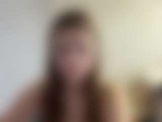 Live cam show with Lilly - Ass Bouncing on madthumbs