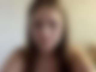 Live cam show with Lilly - Green Eyes on SxyPornLive