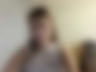 Live cam show with Lilly - Striptease Young Adult on Camsoda