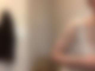 Live cam show with NikiLaduke - New Teen (18+) on Dare Cams