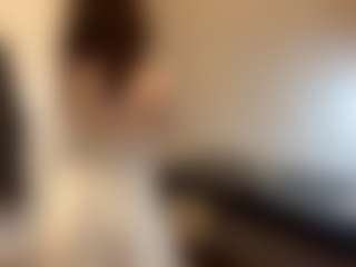 Live cam show with NikiLaduke - Big Ass on Latina Girls