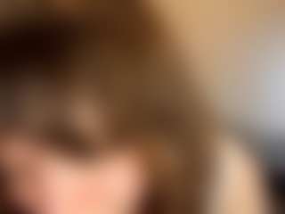 Live cam show with NikiLaduke - Brown Hair Teen (18+) on CamSodaAdn