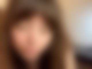 Live cam show with NikiLaduke - Bedroom on AdultVida.com