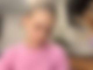 SaundraZagar's Live Sex Cam Show
