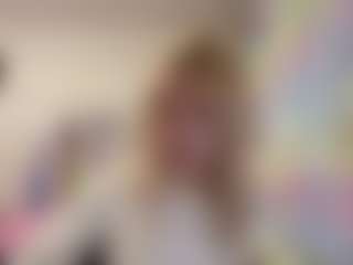 YesseniaMcdill's Live Sex Cam Show