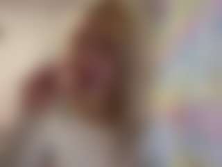 YesseniaMcdill's Live Sex Cam Show