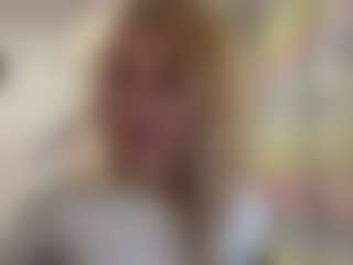 YesseniaMcdill's Live Sex Cam Show