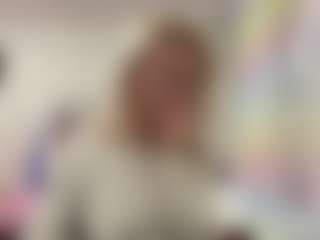 YesseniaMcdill's Live Sex Cam Show