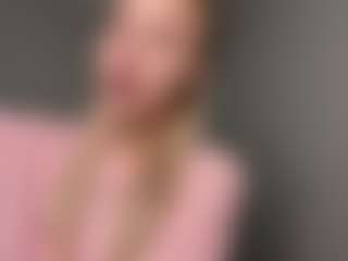 YesseniaMcdill's Live Sex Cam Show