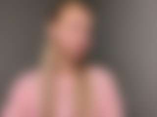 YesseniaMcdill's Live Sex Cam Show