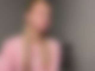 YesseniaMcdill's Live Sex Cam Show