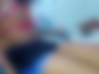bella-777's Live Sex Cam Show