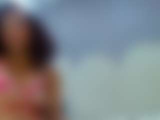 bella-777's Live Sex Cam Show