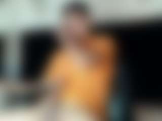 Live cam show with EdyLucianni - Pump on wildcum.com