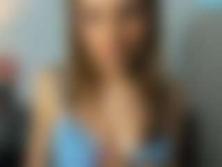 Live cam show with HarperMagical - Petite on CamClone