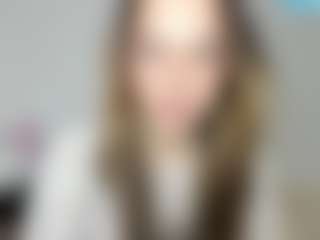 Live cam show with HarperMagical - Drinking on crypto-cams