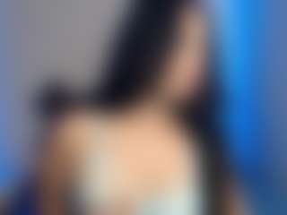 Live cam show with KailanyBlack - Handjob on CamClone
