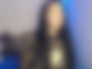 Live cam show with KailanyBlack - Skinny on livesuperchat.net