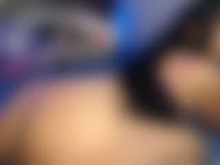 Live-camshow met KailanyBlack - Athletic Public op Camsoda