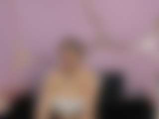 Live cam show with Karol - New Teen (18+) on SxyPornLive