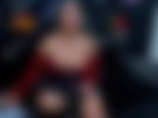 Live cam show with Karol - New Big Tits on livesuperchat.net